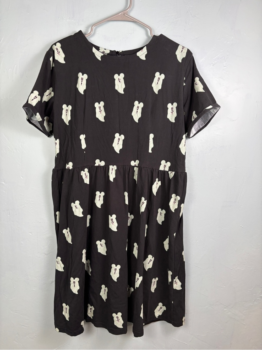 Cakeworthy Disney Black Short-Sleeve Midi Dress w/Glow Mickey Mouse Ghost Print